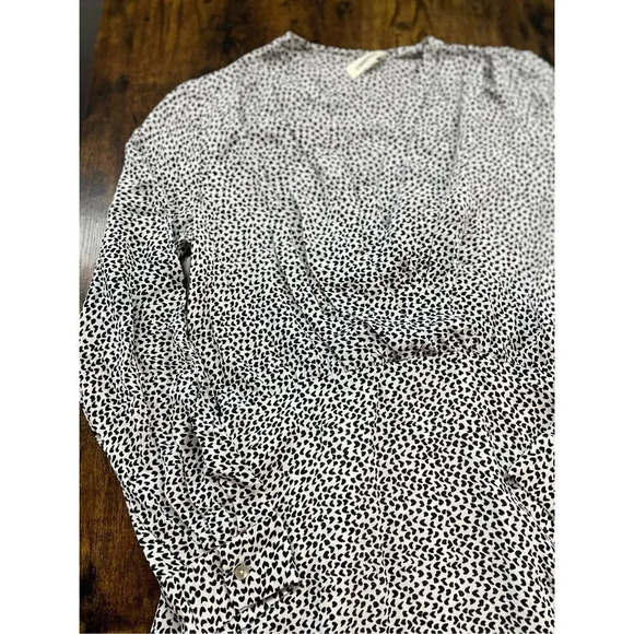 L'Agence Diego Heart Print Wrap Dress - Picture 12 of 14